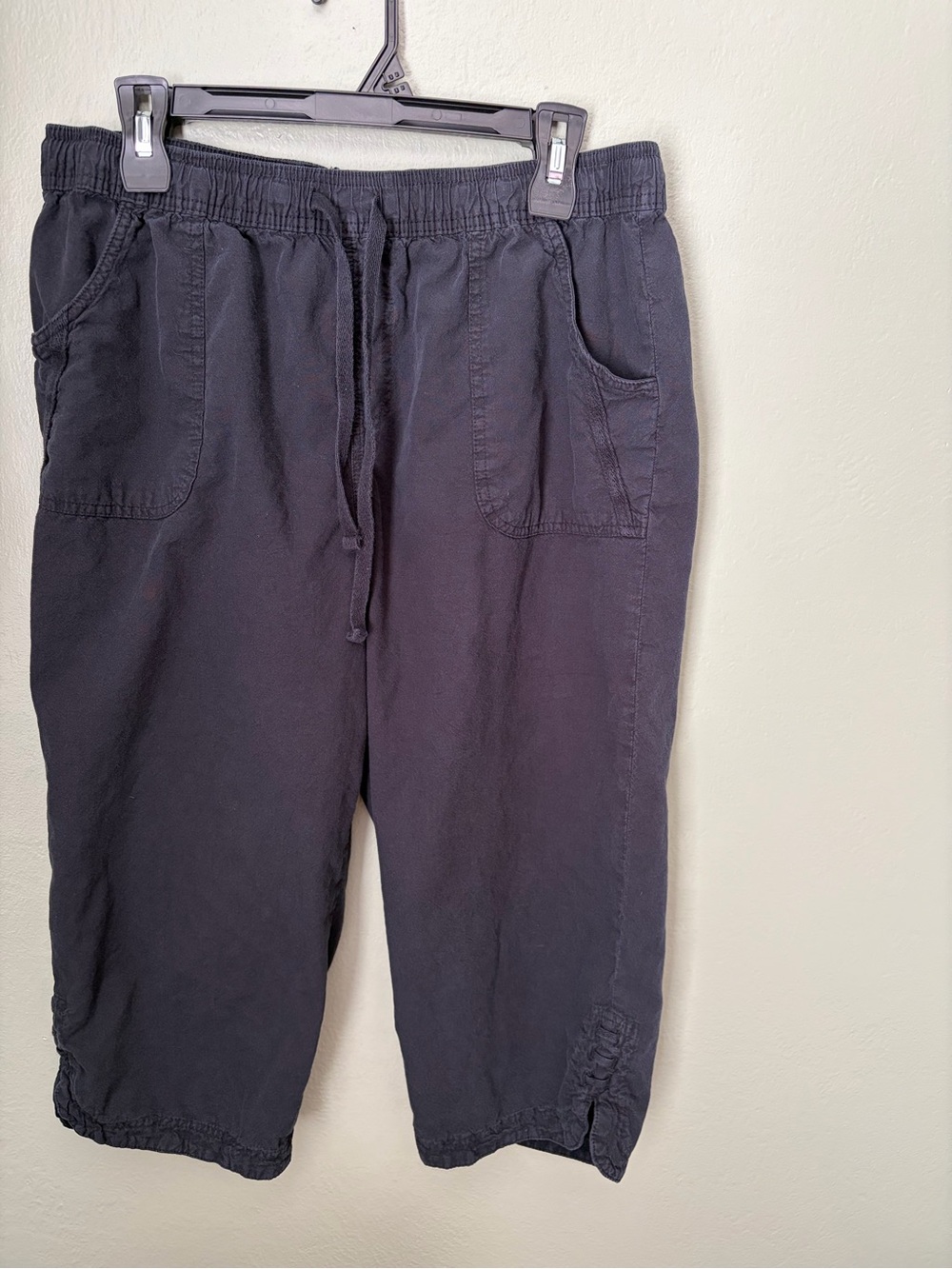 Erika Black Cotton Drawstring Cropped Pants Size Large